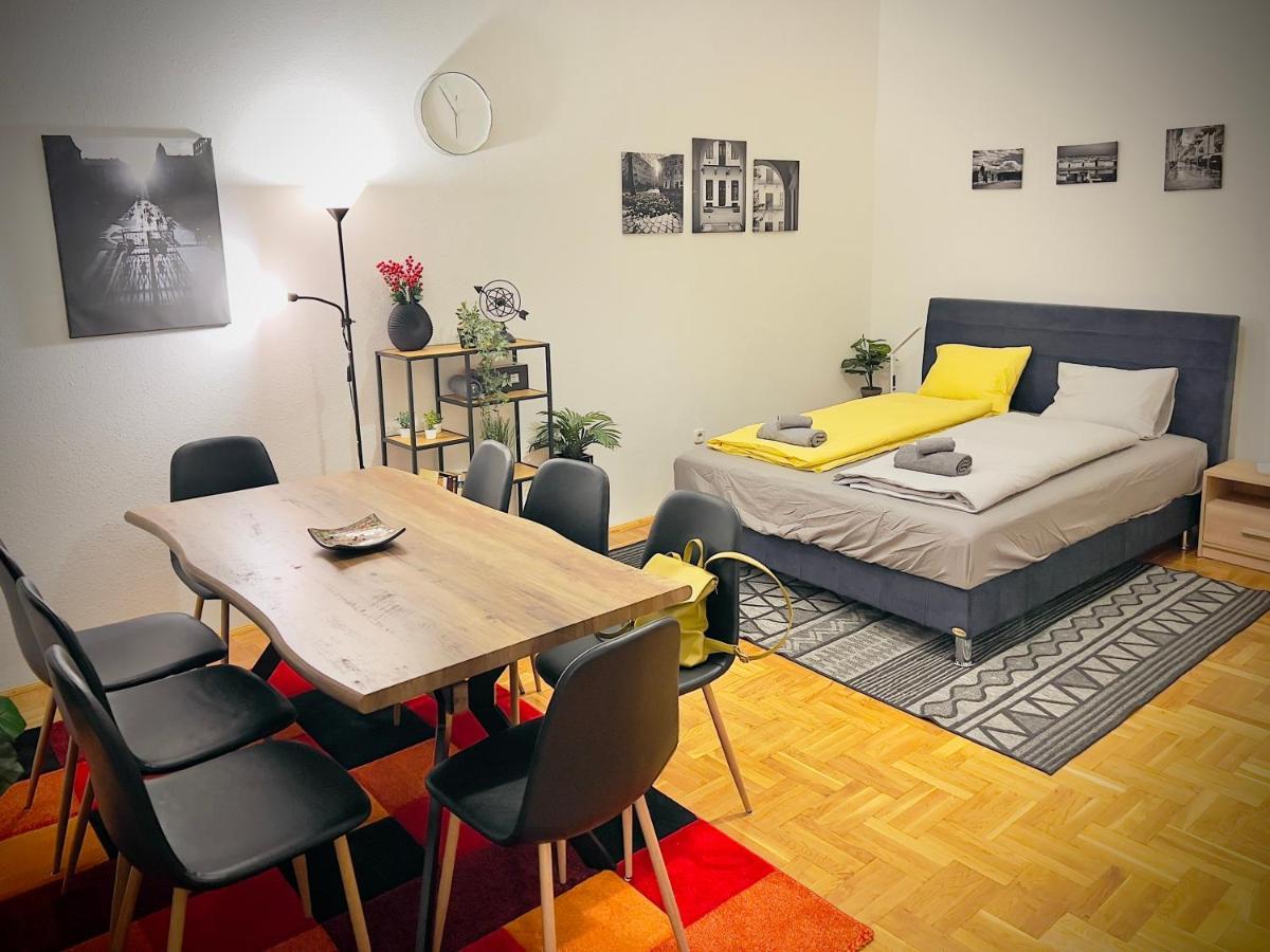 Residence In The Pedestrial Area 부다페스트 외부 사진